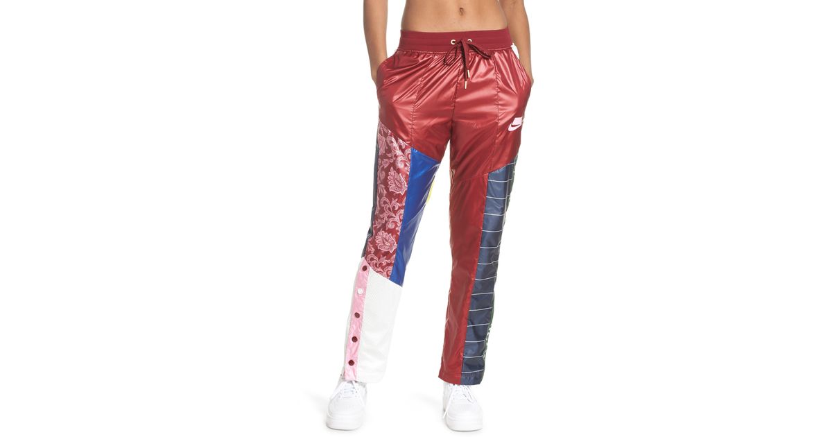 nike ladies track pants