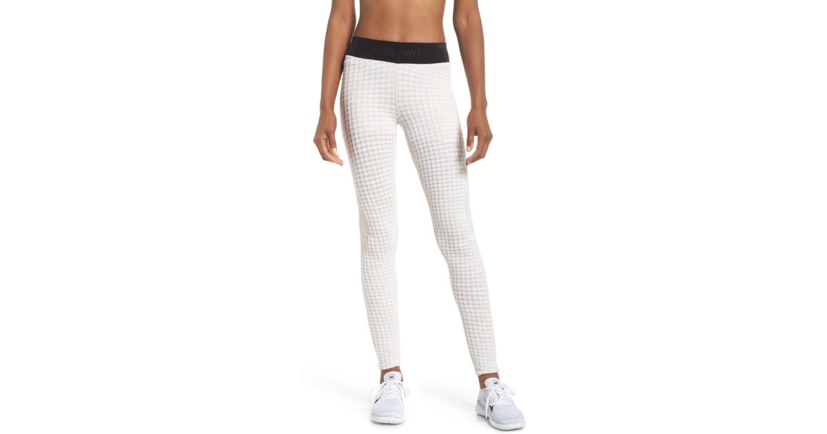 nike pro hyperwarm leggings
