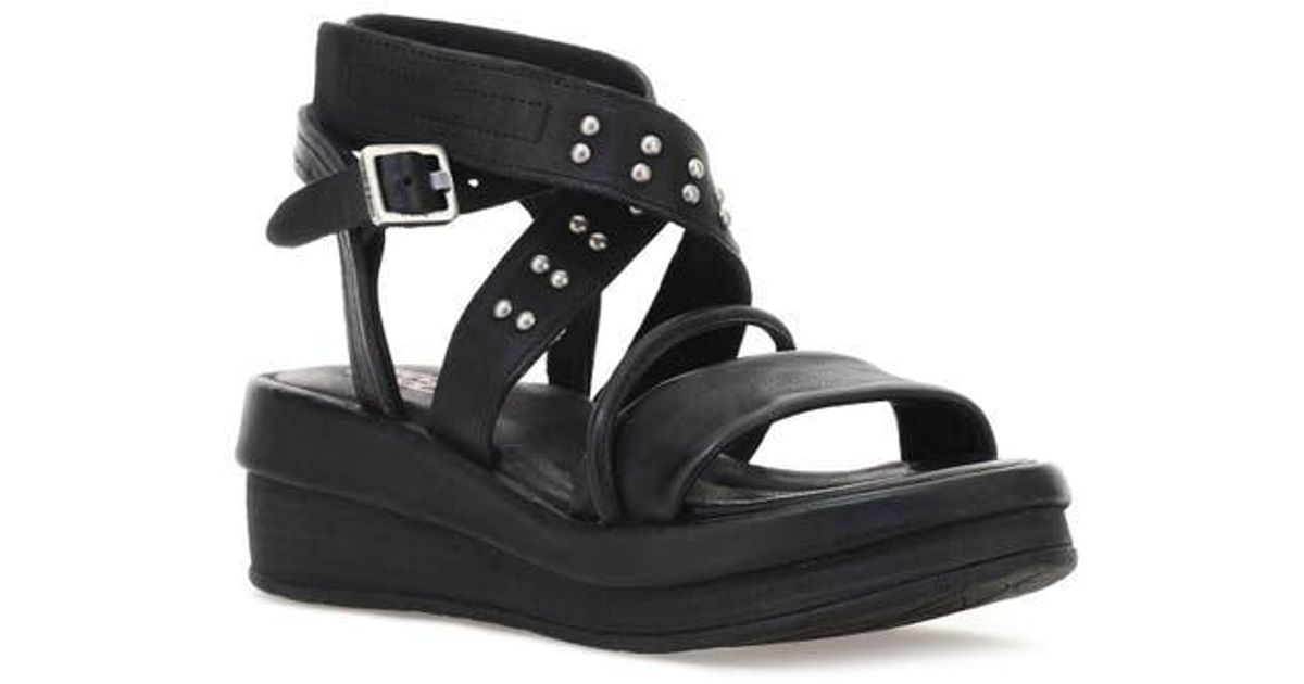 Adhara Stitching Studded Wedge Sandals