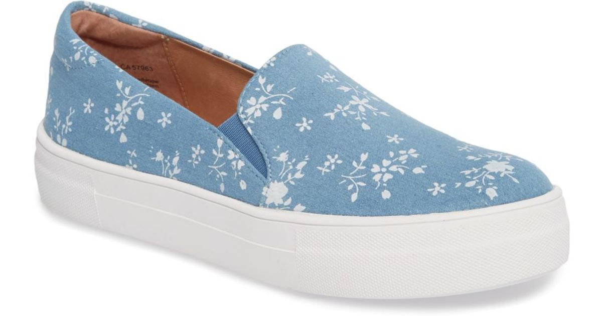 caslon alden slip on sneaker