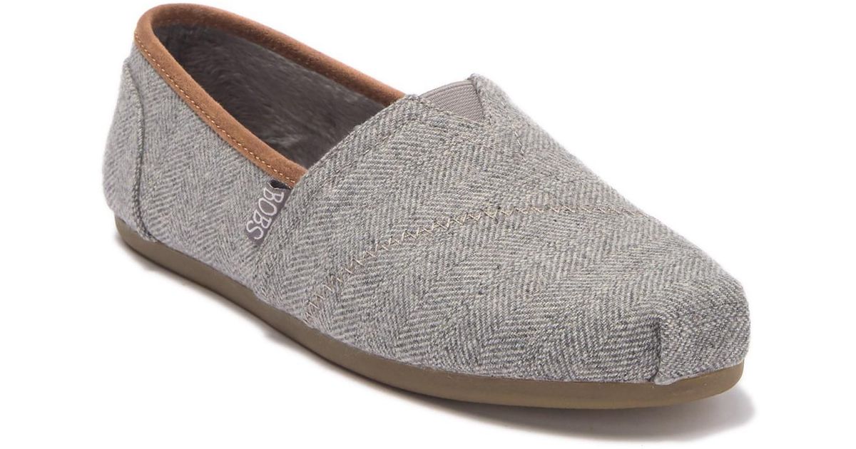 Skechers Tweed Bobs Plush Pine Cone Slip-on Sneaker in Gray | Lyst