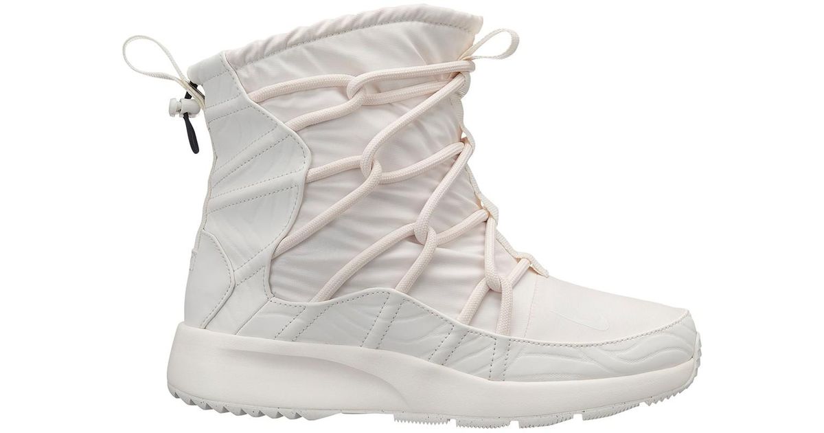 nike tanjun boots