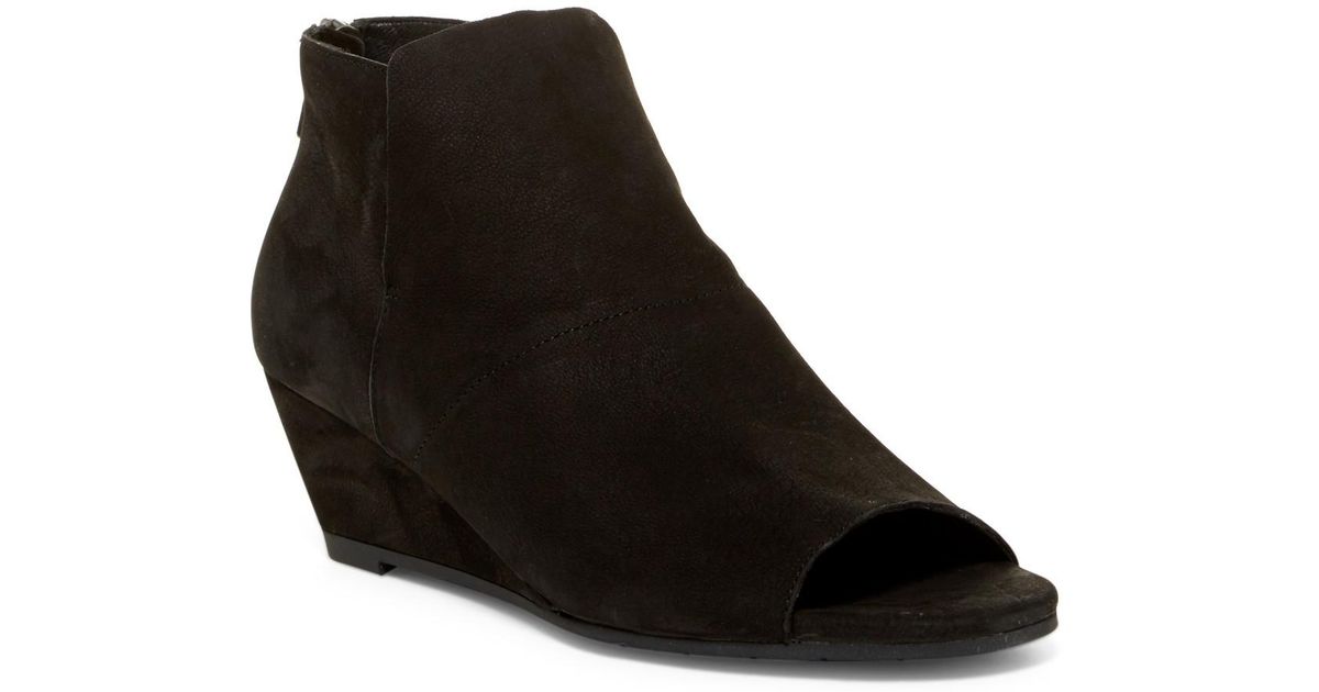 duffy peep toe bootie