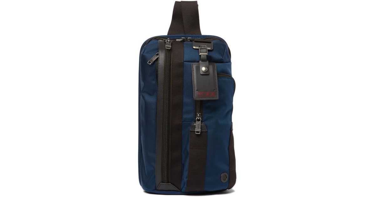 tumi morado sling