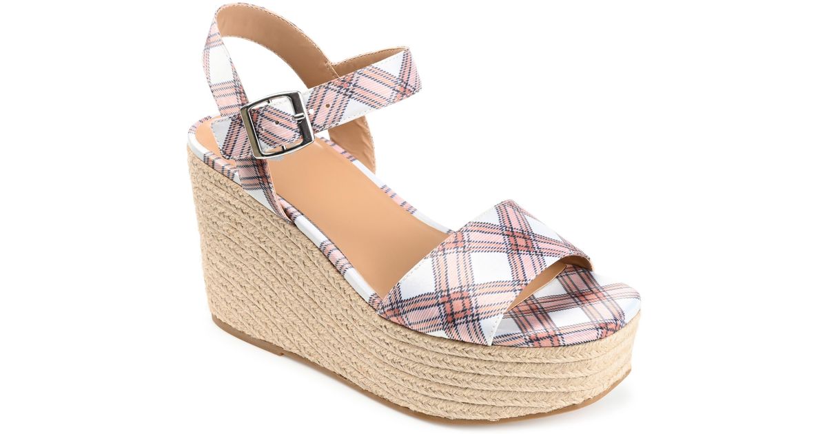 Manolo blahnik Callasli Crisscross Snakeskin Sandals in Pink | Lyst