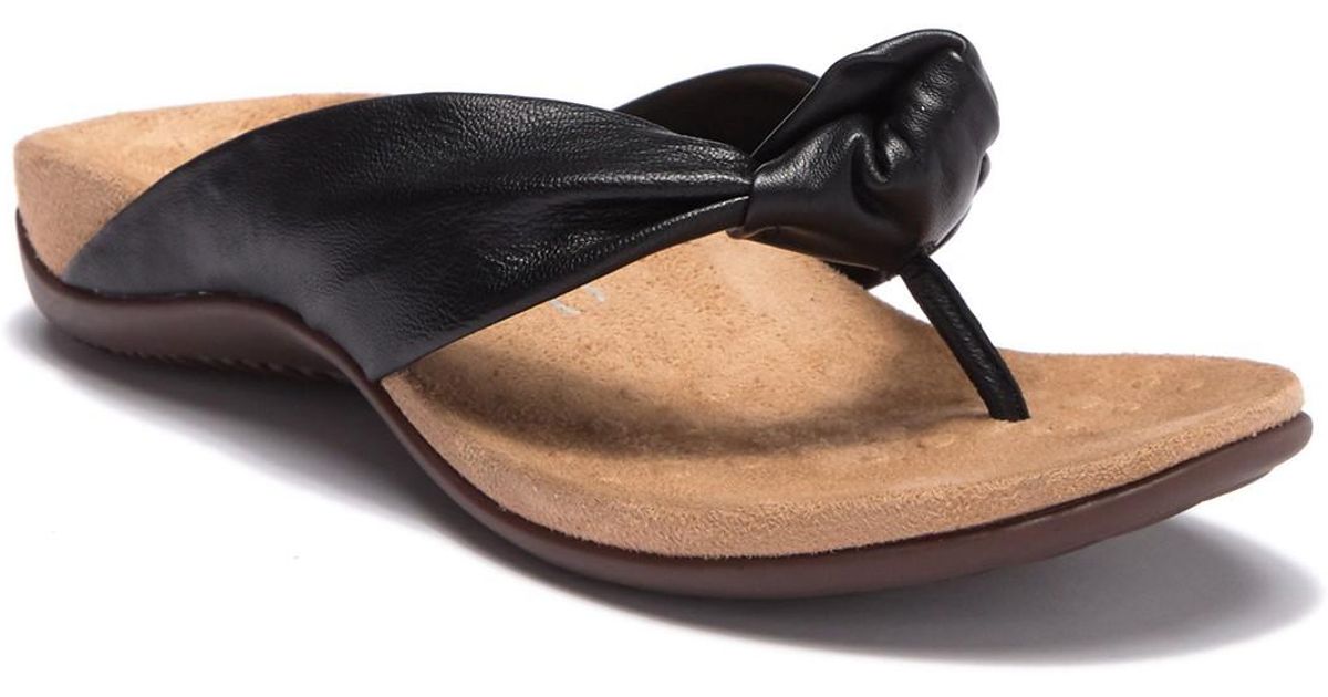 vionic wide sandals