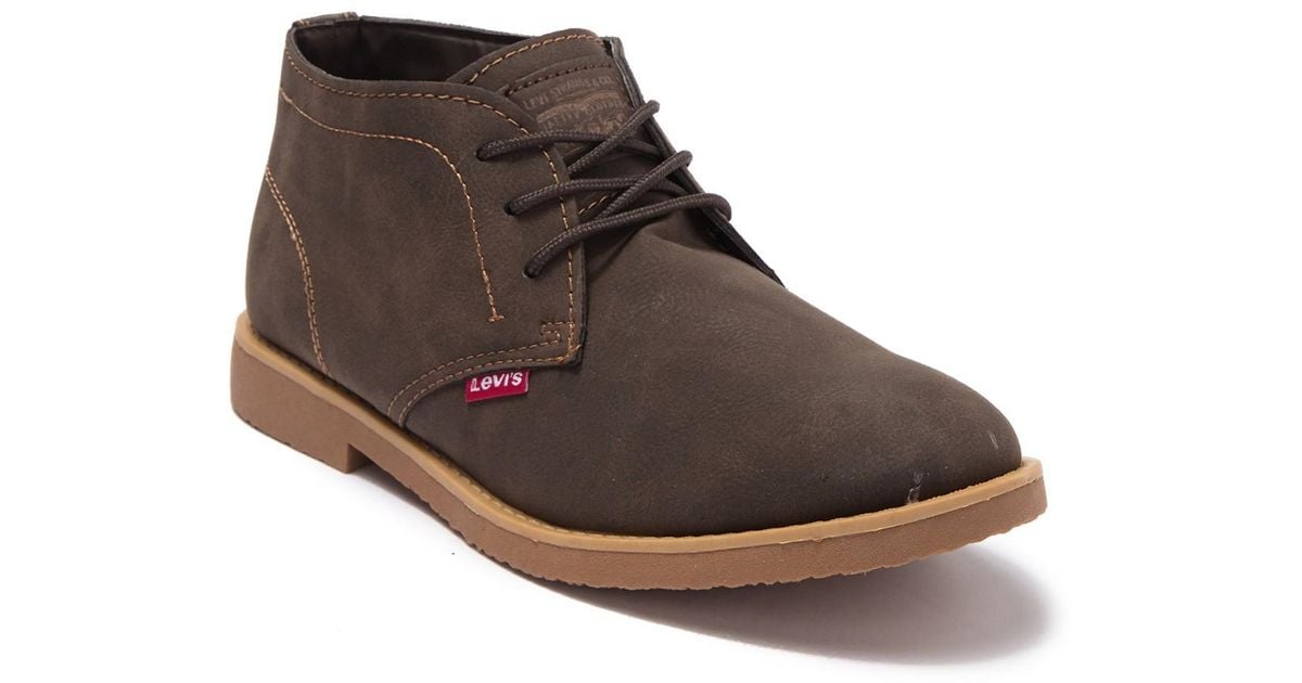 levis chukka boots