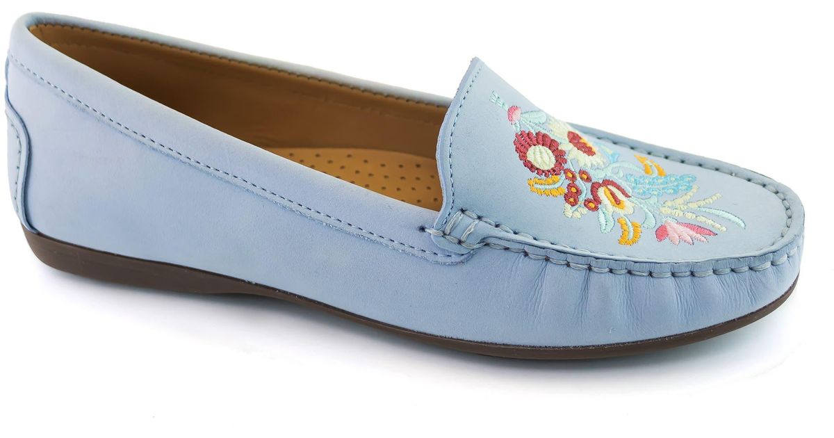 Driver Club USA Nashville Embroidered Driving Loafer in Blue | Lyst