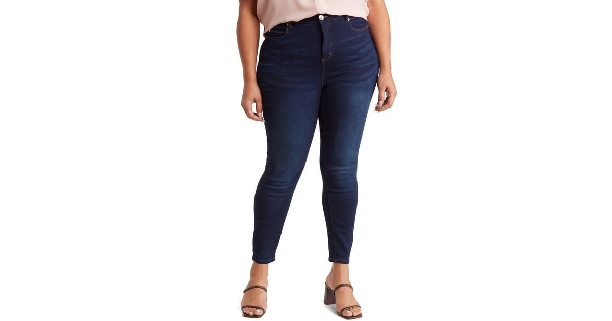 Tahari Mid Rise Tummy Tuck Skinny Jeans in Blue | Lyst