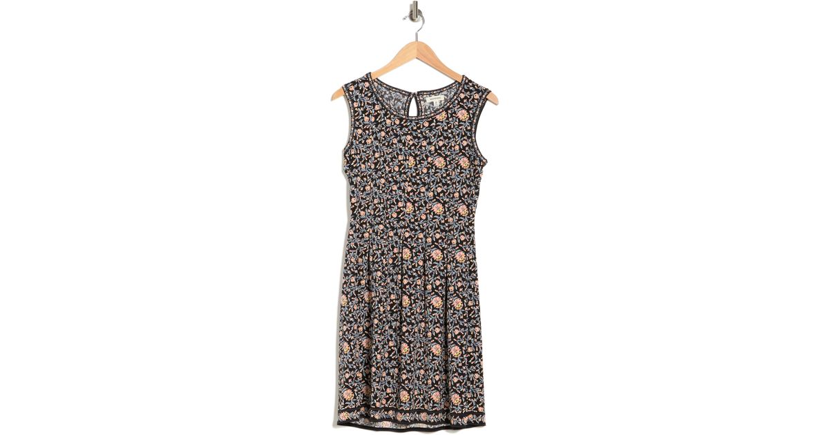 Max studio patterned sleeveless hot sale fit & flare dress