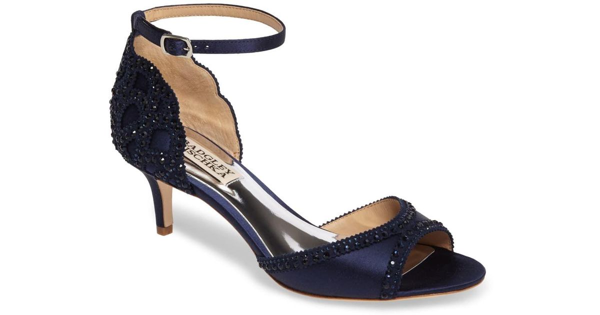 badgley mischka wide width shoes