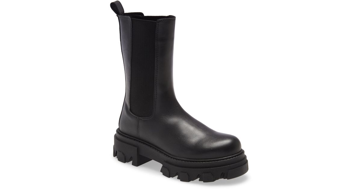 echoe platform chelsea boot steve madden
