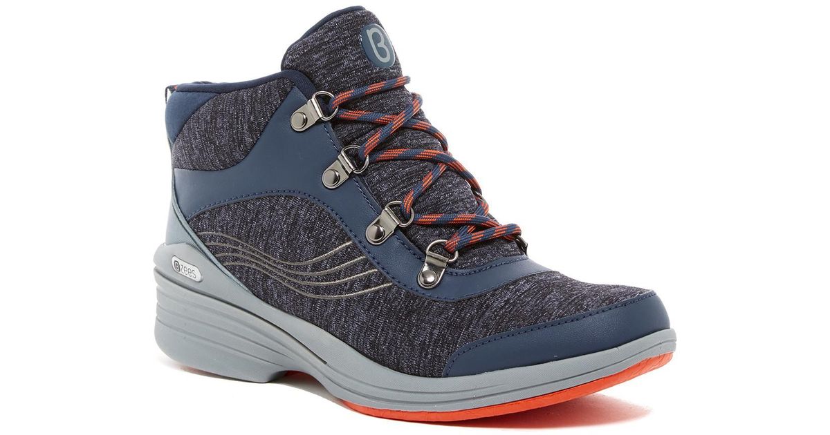 bzees hiking boots