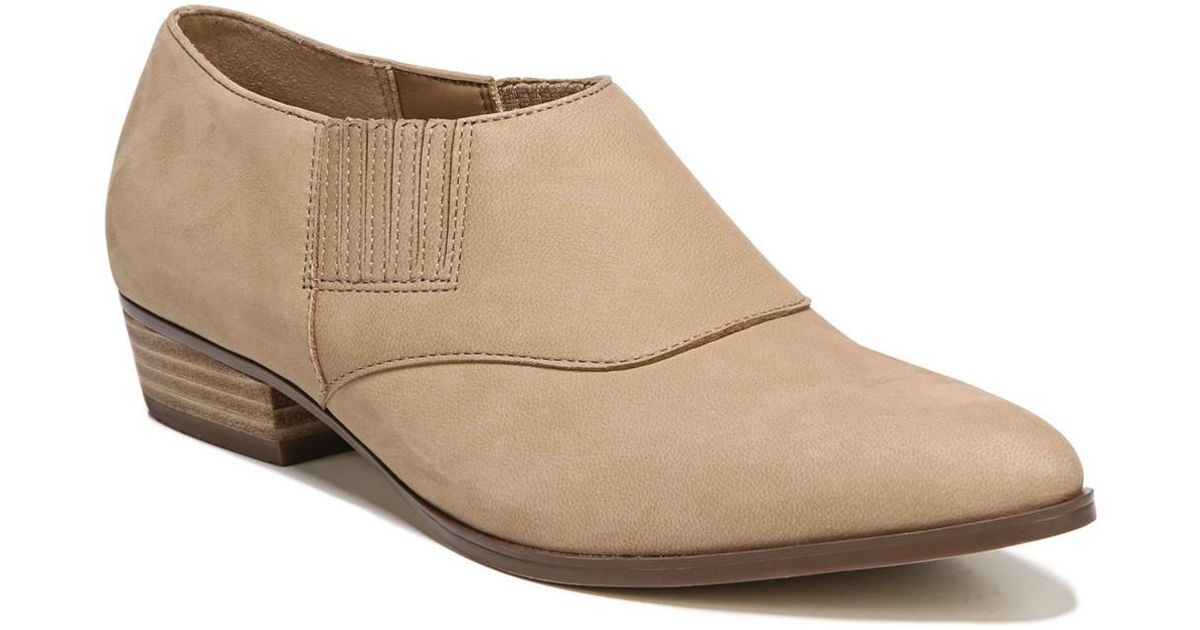 naturalizer blythe bootie