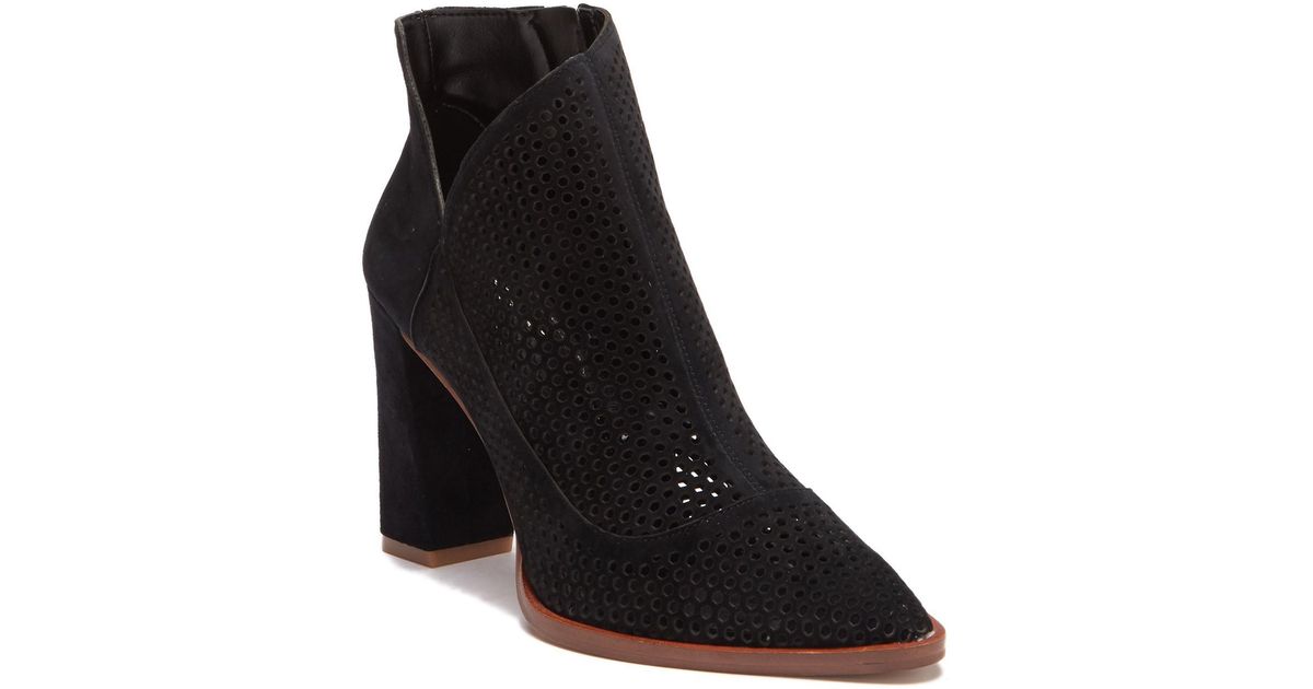 vince camuto levesna bootie