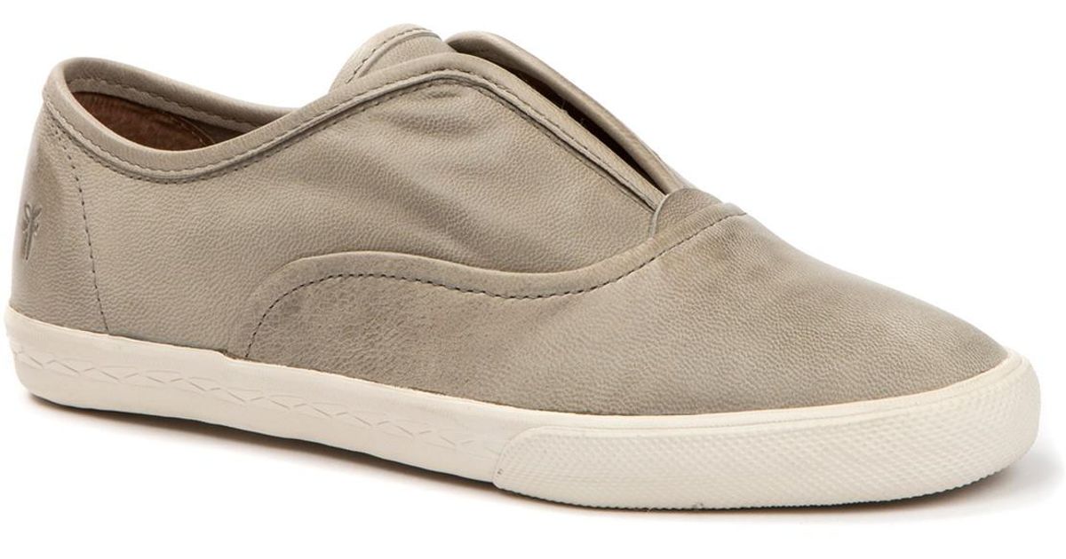 frye mindy slip on