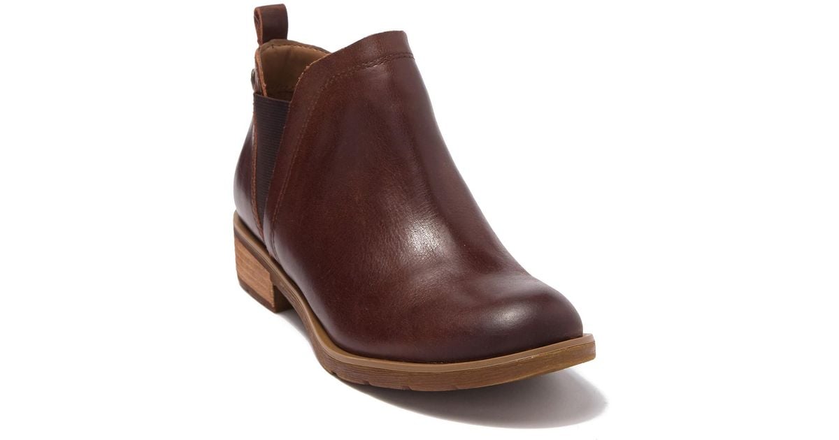 sofft abry chelsea boot