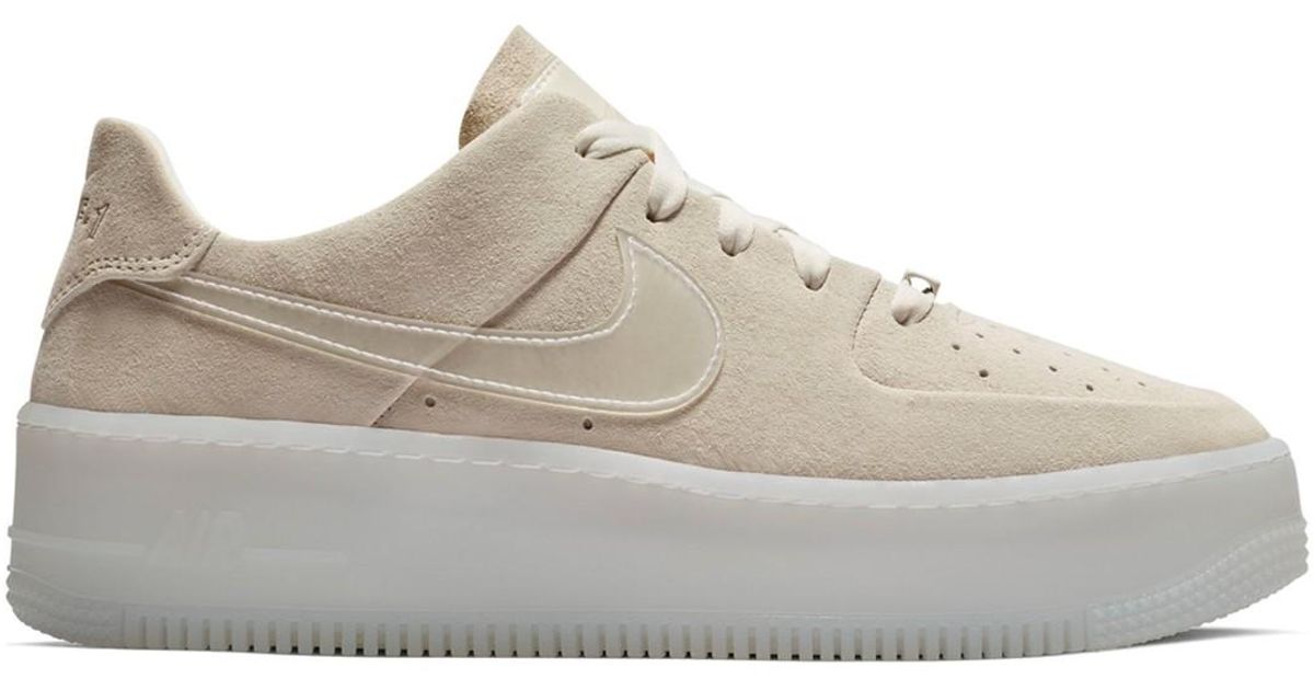 Nike Leather Air Force 1 Sage Low Lx Sneaker in White | Lyst لفافات شعر