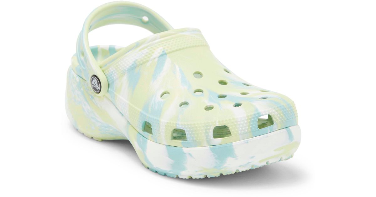 Crocs™ Tm Classic Marble Platform Clog in Green Lyst