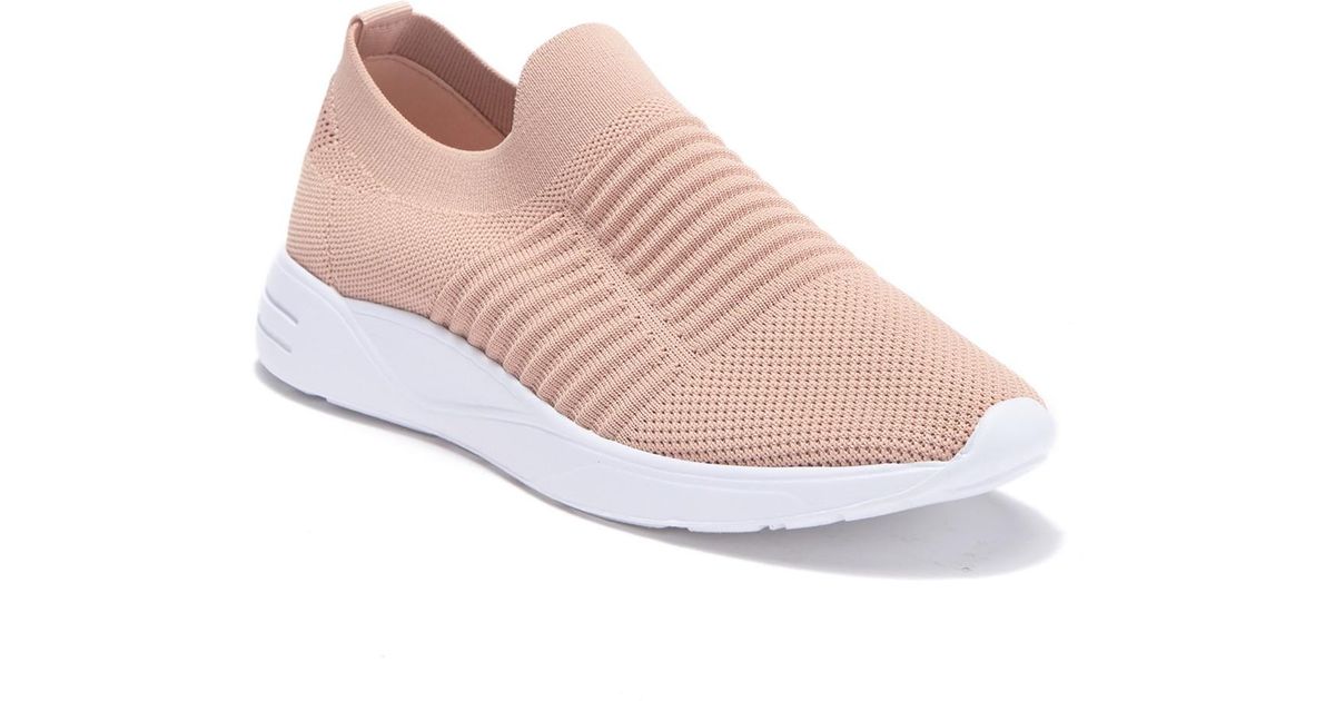 blush steve madden slip ons