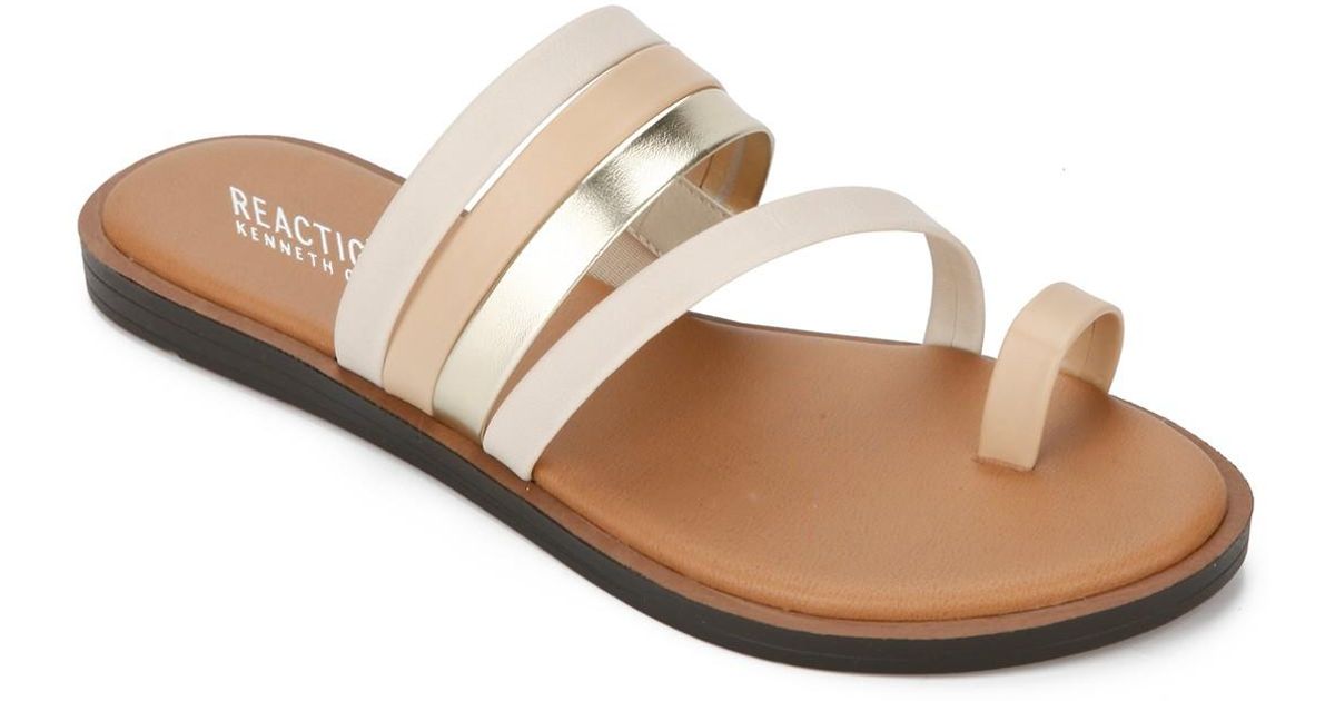 Kenneth Cole Reaction Strappy Toe Loop Flat Sandal | Lyst