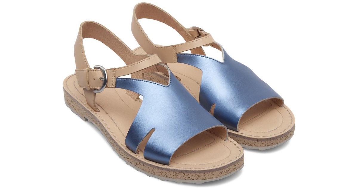camper pimpom sandal