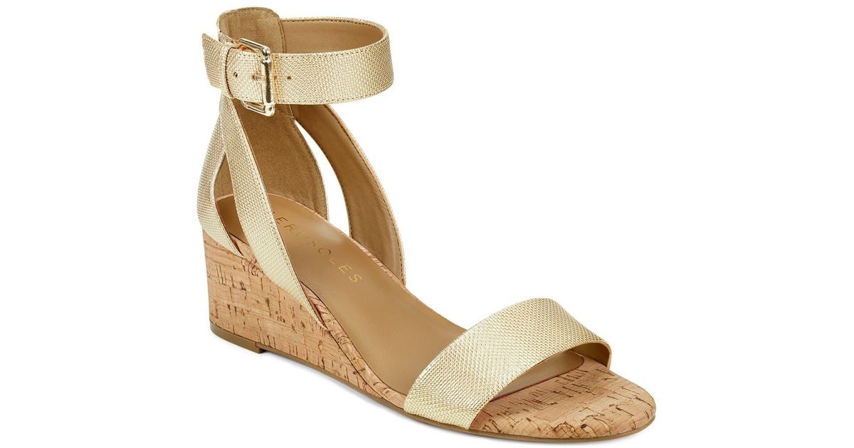 aerosole hedge maple wedge sandals black size 8 aerosole hedge maple wedge sandals black size 8