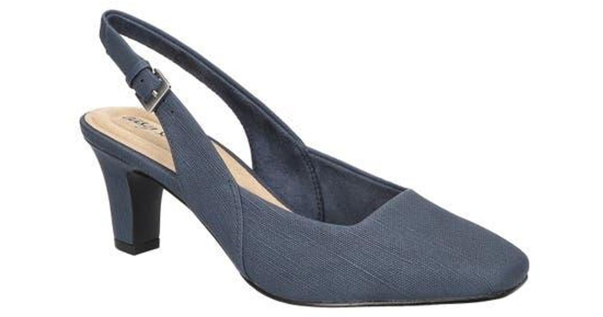Easy Street Ritsa Slingback Pump in Blue | Lyst