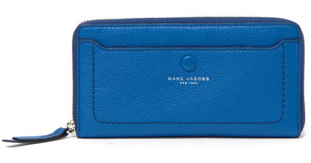 marc jacobs vertical zip around wallet