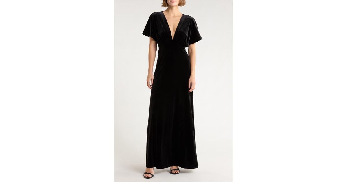 Love By Design Paige Velvet Maxi Dress in Black | Lyst
