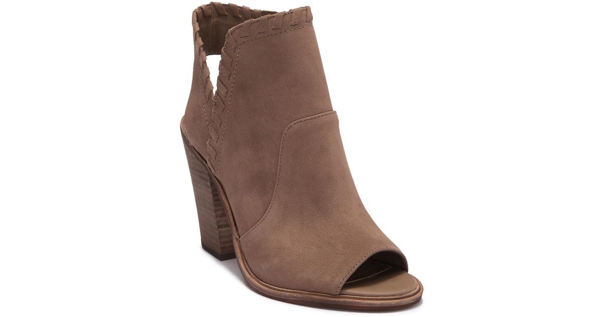 vince camuto kicetta