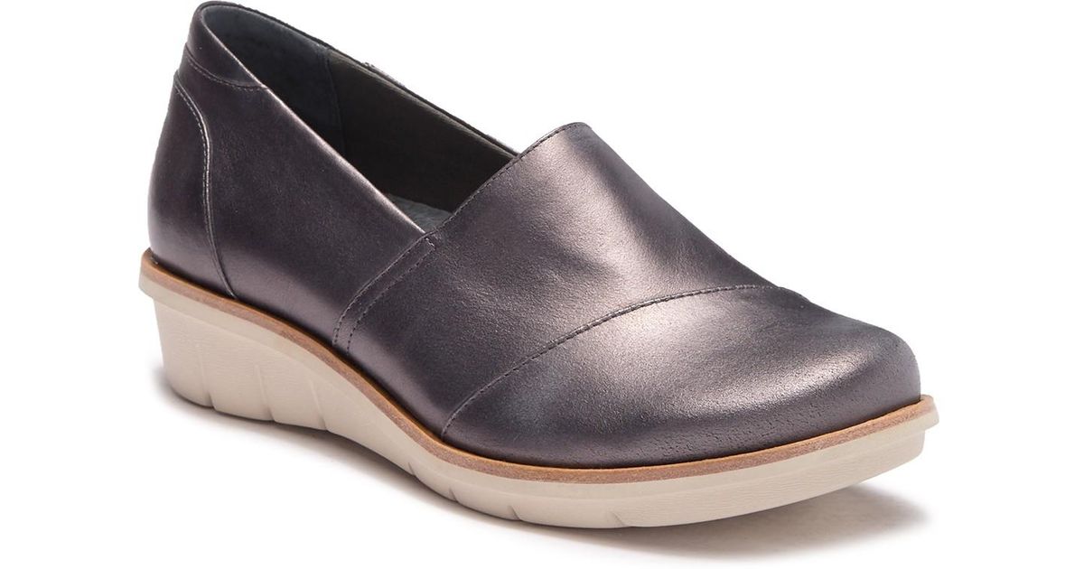 dansko julia wedge flat