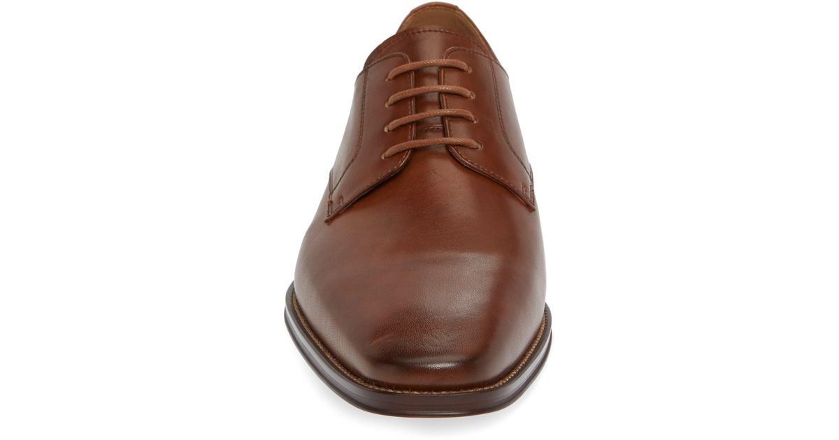 vincent plain toe derby