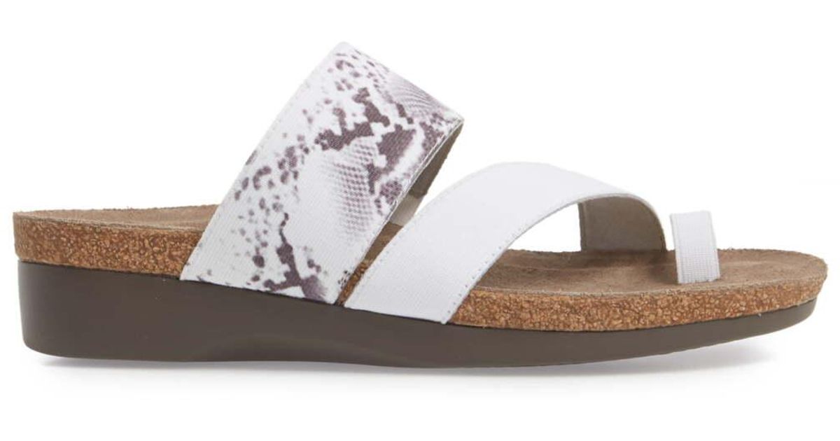 munro aries sandal