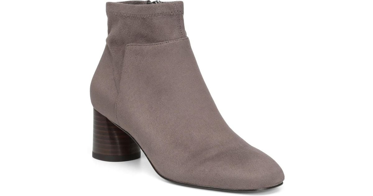 donald pliner cazzie block heel bootie