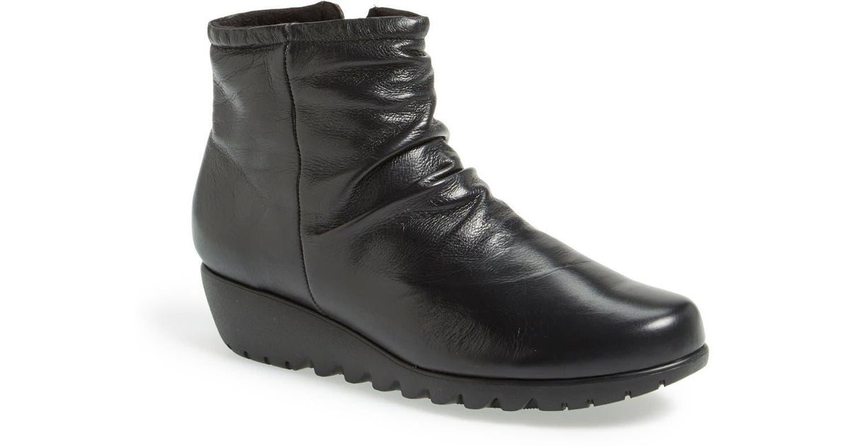munro tall boots
