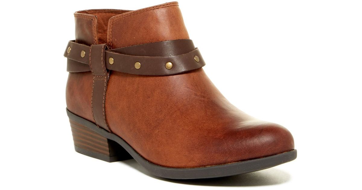 clarks wide width ankle boots