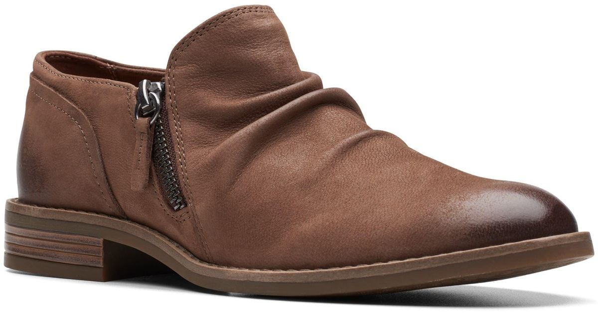 clarks camzin dime ankle bootie