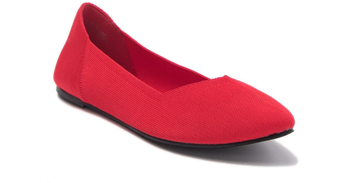 mia kerri pointed toe flyknit flat