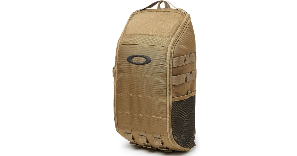 oakley extractor sling bag