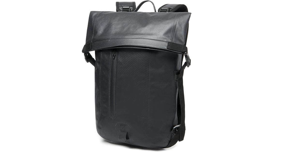 oakley two faced day pack