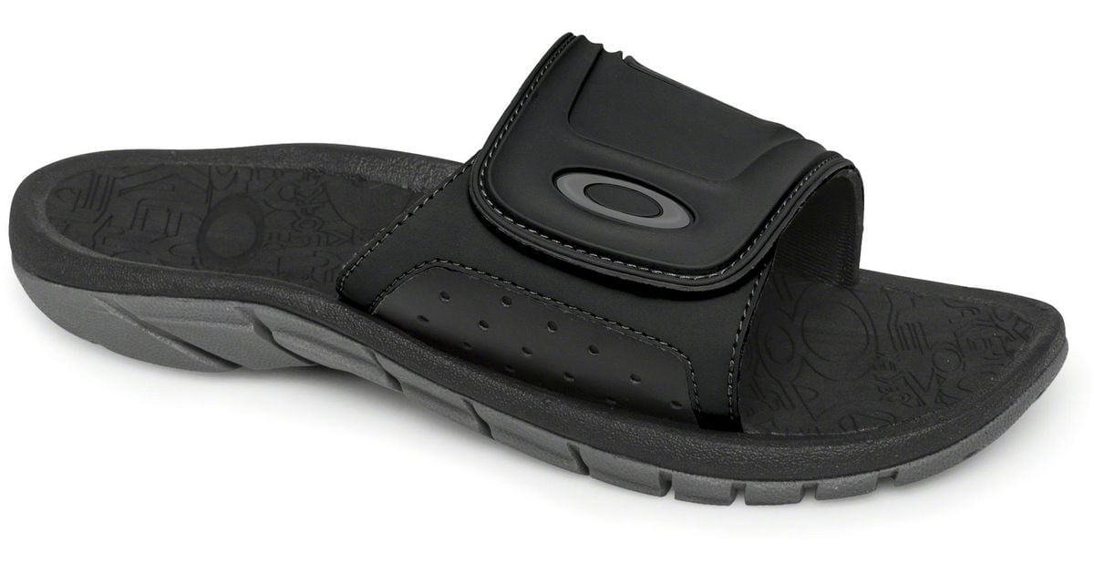 Oakley Supercoil Slide Sandals in Black for Men | Lyst