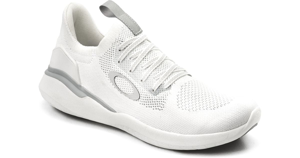 oakley tennis shoes