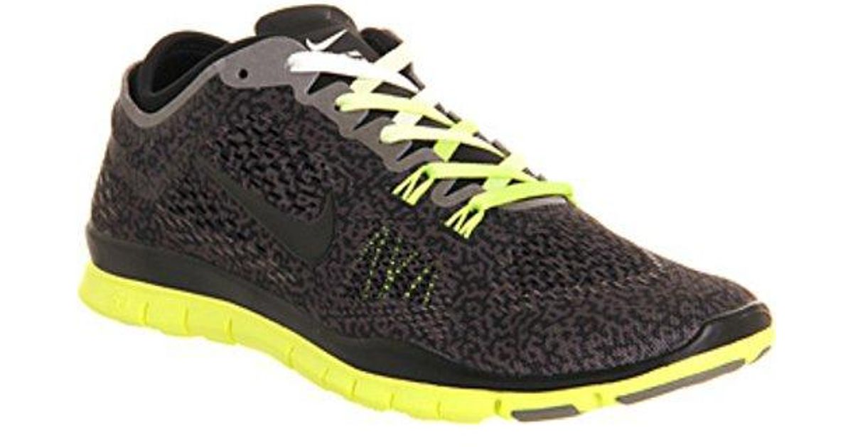 {keywor d} nike free tr fit 4