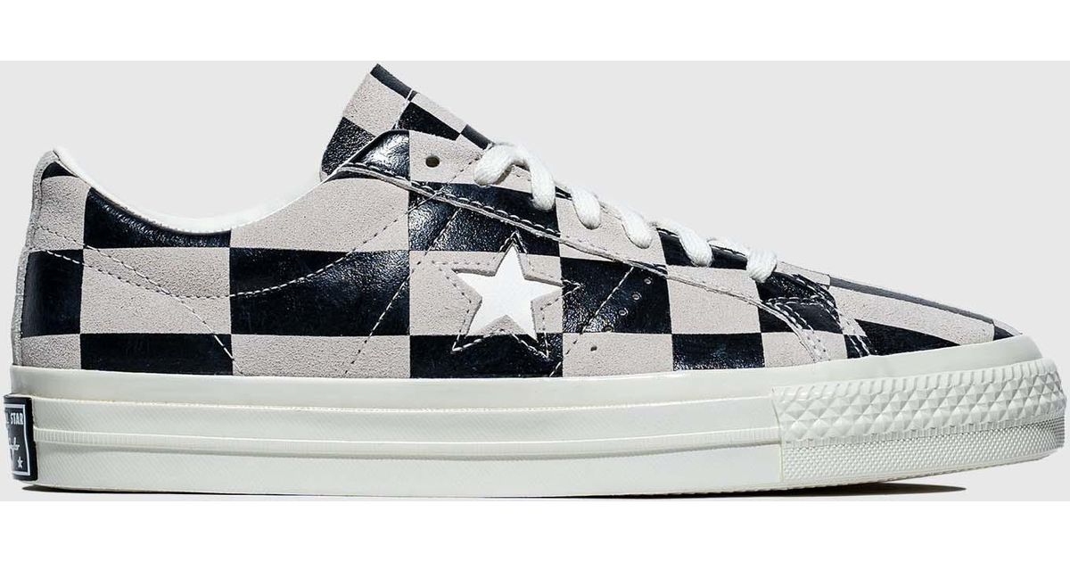 converse black and white checkered