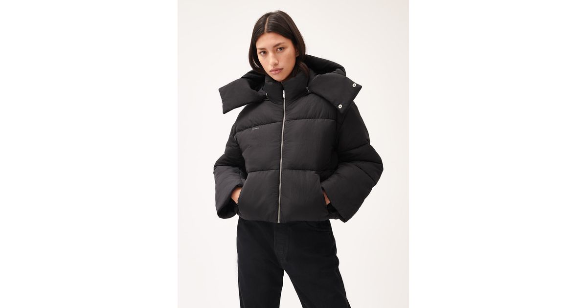 Women's Flower-warmth Recycled Nylon Cropped Puffer - Black - Pangaia