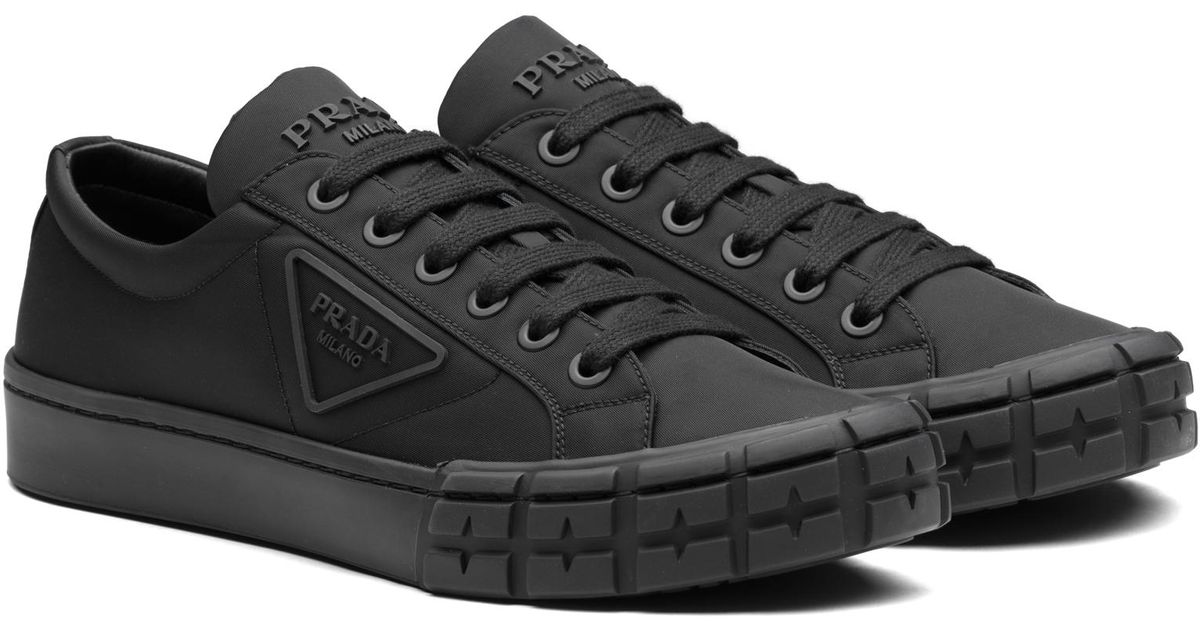 prada cassetta