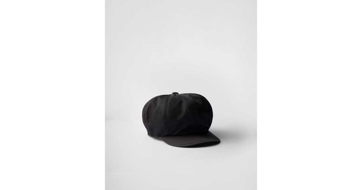 【日本入手困難】プラダ Re-Nylon newsboy cap キャップ Prada Re-Nylon Newsboy Cap in Black | Lyst