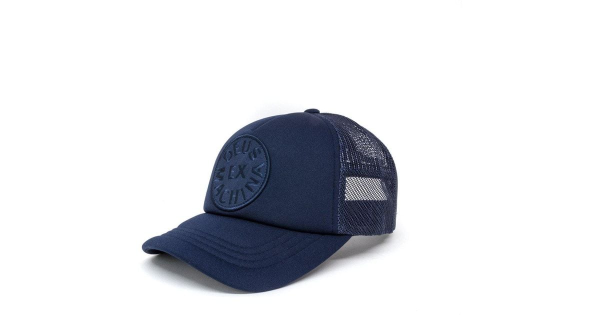 deus ex machina hat