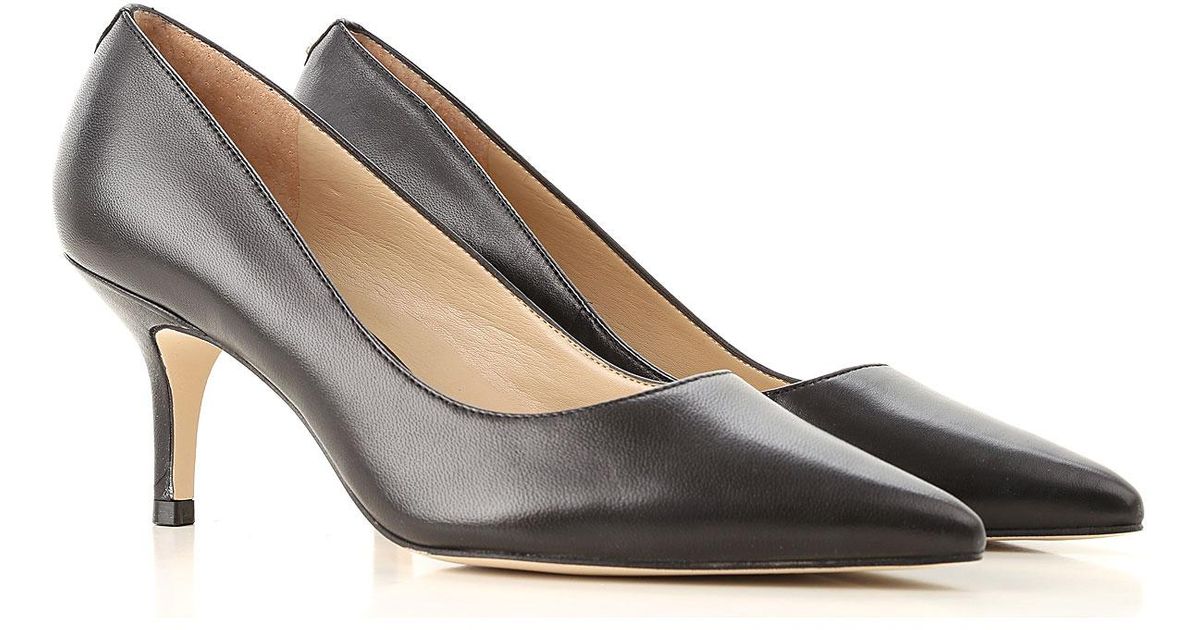 guess heels sale
